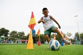 什琴斯尼迎来西甲首秀 年龄34岁283天创纪录